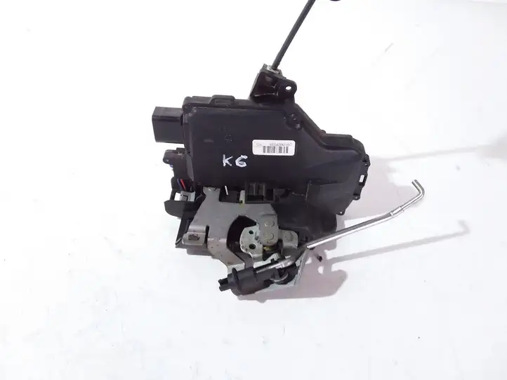Audi A4 S4 B6 8E 8H (2000 - 2006) 8E0839015C Замок задней двери — фото 1