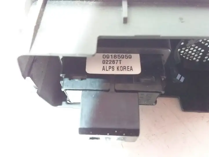 Opel Vectra C (2002 - 2005) 09185959 Блок кнопок стеклоподъемников — фото 2