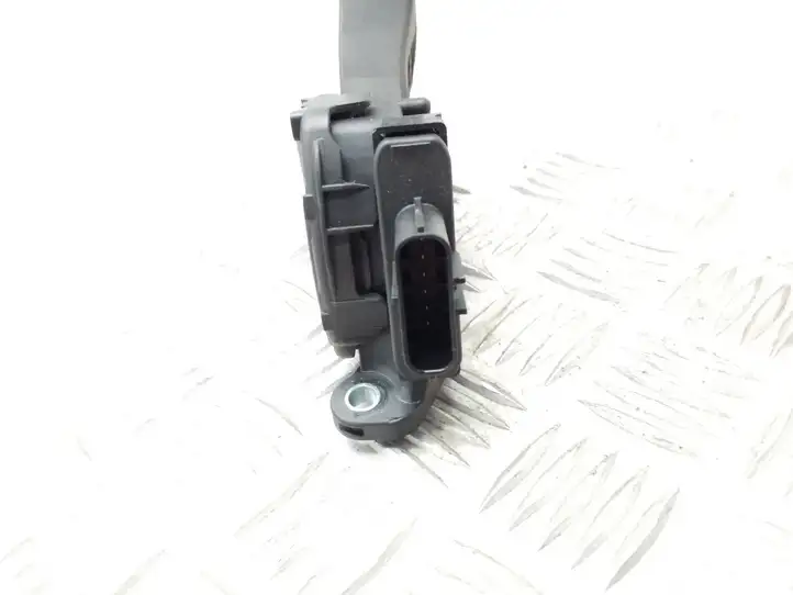 Audi A6 (2008 - 2011)  8K1723523 Педаль акселератора