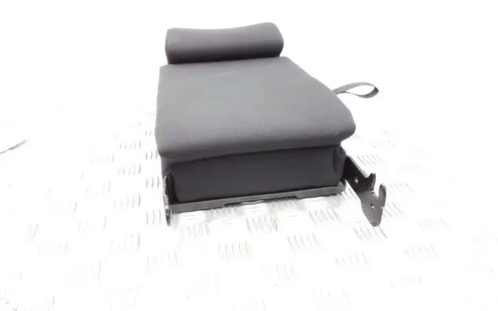 Volkswagen Golf Plus (2004 - 2008)   Подлокотник заднего сиденья