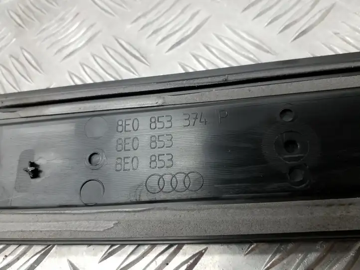 Seat Exeo (3R) (2008 - 2013) 8E0853374P Наружная отделка переднего порога — фото 2