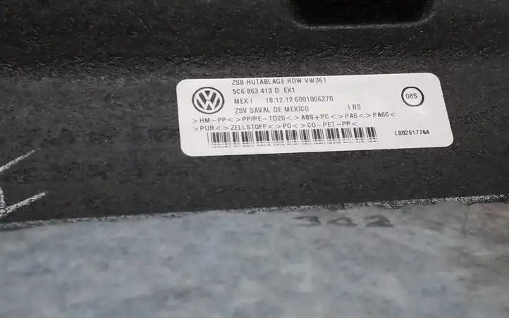 Volkswagen Jetta VI (2011 - 2018) 5C6863413D Задний подоконник — фото 2