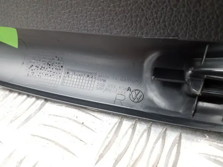 Volkswagen Golf VII (2013 - 2019) 5G9867604A Верхняя обшивка у окна — фото 5