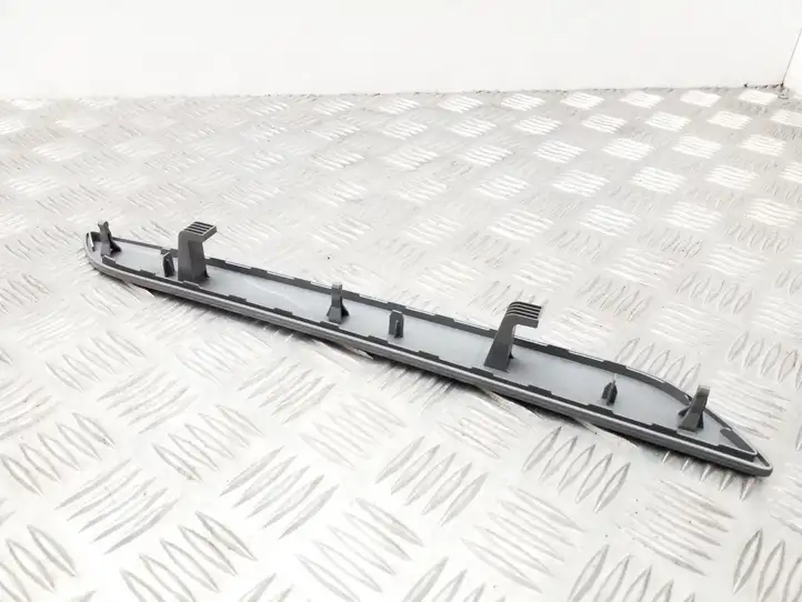 Audi Q3 8U (2011 - 2014) 8U0867419 Обшивка задней двери — фото 2