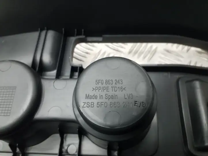 Seat Leon (5F) (2012 - 2019) 5F0863243 Центральная консоль — фото 2