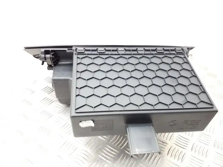 Seat Ibiza IV (6J,6P) (2008 - 2017) 6J1857103E Бардачок в сборе — фото 5
