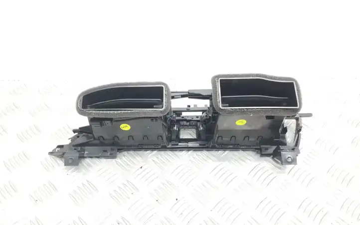 Audi A6 C7 (2014 - 2018) 4G2820951 Центральный воздушный дефлектор — фото 4