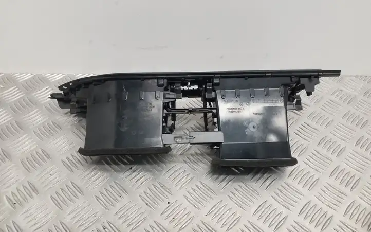 Audi A6 C7 (2014 - 2018) 4G2820951 Центральный воздушный дефлектор — фото 6