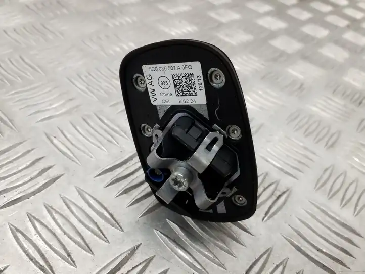 Skoda Octavia Mk3 (5E) (2013 - 2019) 5Q0035507A GPS антенна — фото 4