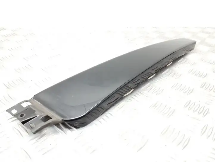 Seat Exeo (3R) (2008 - 2013) 8E0853289D Накладка стекла передней двери — фото 1
