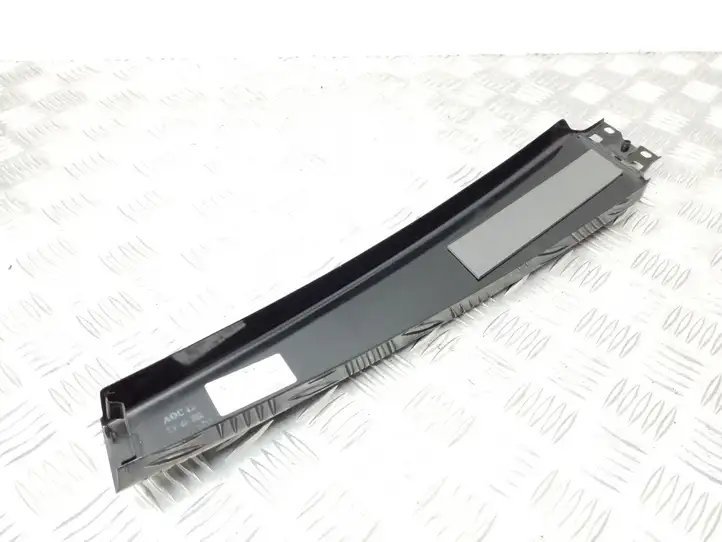 Seat Exeo (3R) (2008 - 2013) 8E0853289D Накладка стекла передней двери — фото 3