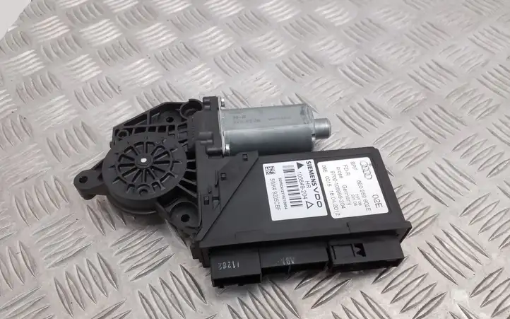 Seat Exeo (3R) (2008 - 2013) 8E0959802E Стеклоподъемник задней двери — фото 1