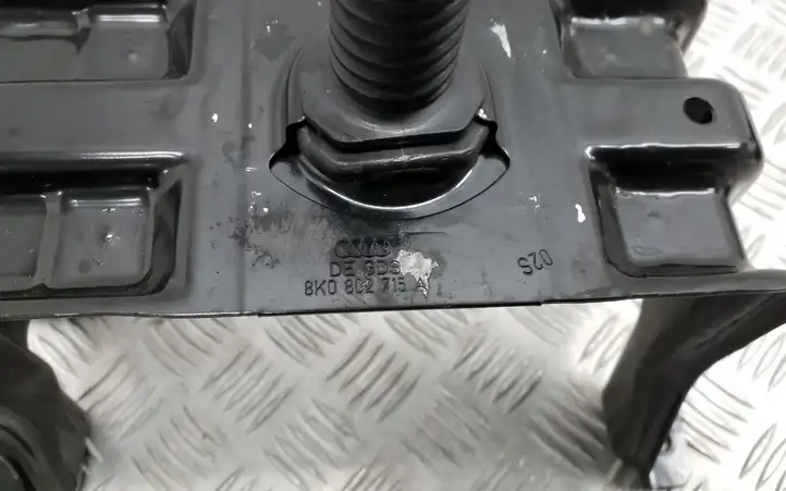 Audi A4 S4 B8 8K (2007 - 2011) 8K0802715A Болт крепления запасного колеса — фото 3