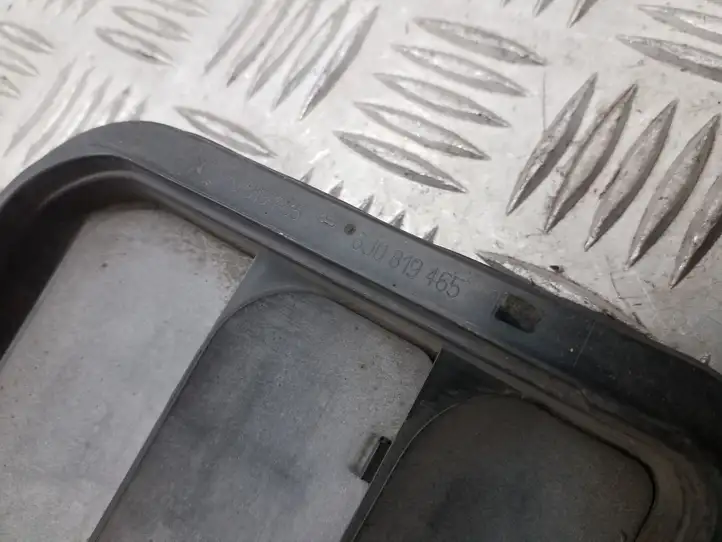 Audi A3/S3 8P (2008 - 2013)  6J0819465 Вентиляционная решетка кузова