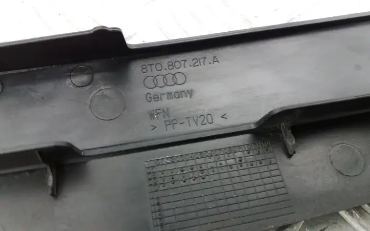 Audi A4 S4 B8 8K (2007 - 2011) 8T0807217A Нижняя панель радиатора — фото 3
