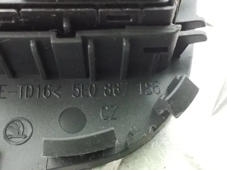 Skoda Octavia Mk3 (5E) (2013 - 2019) 5E0959855 Кнопка стеклоподъемников — фото 4