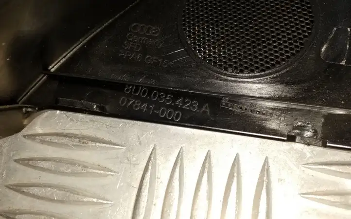 (2014 - 2018) 8U0035423A Накладка динамика передней двери — фото 3