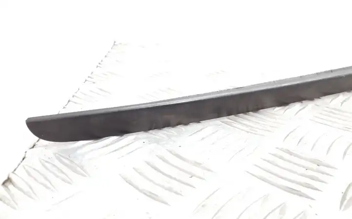 Audi A4 S4 B8 8K (2007 - 2011) 8K0854328 Накладка стоек лобового стекла — фото 2