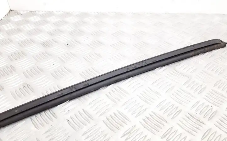 Audi A4 S4 B8 8K (2007 - 2011) 8K0854328 Накладка стоек лобового стекла — фото 8