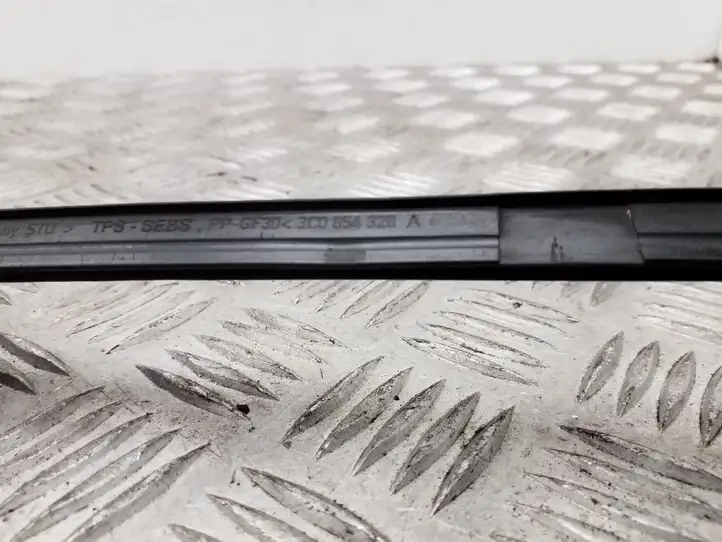 Volkswagen PASSAT B6 (2005 - 2010) 3C0854328A Накладка стоек лобового стекла — фото 3