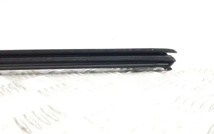 Volkswagen Jetta VI (2011 - 2018) 5C6839479 Уплотнитель стекла задней двери — фото 6