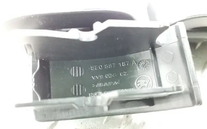 Skoda Octavia Mk3 (5E) (2013 - 2019) 5E0887233A Заглушка ISOFIX — фото 3