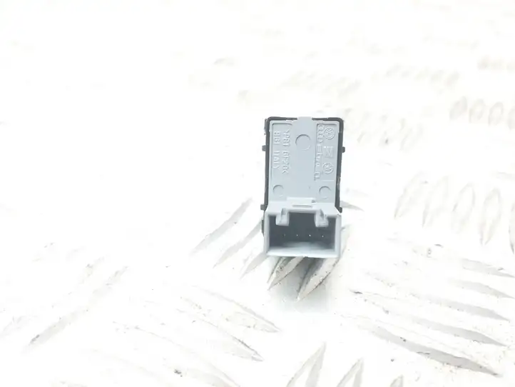 Volkswagen PASSAT B7 (2011 - 2014) 7L6959855B Кнопка стеклоподъемников — фото 3