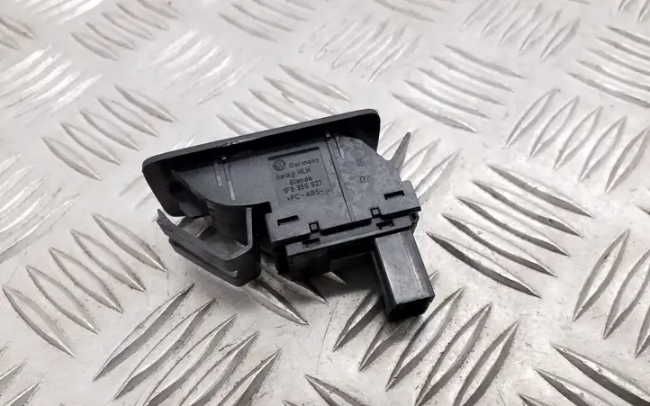 Volkswagen Touran II (2010 - 2016) 1T0959851A Блок кнопок стеклоподъемников — фото 3