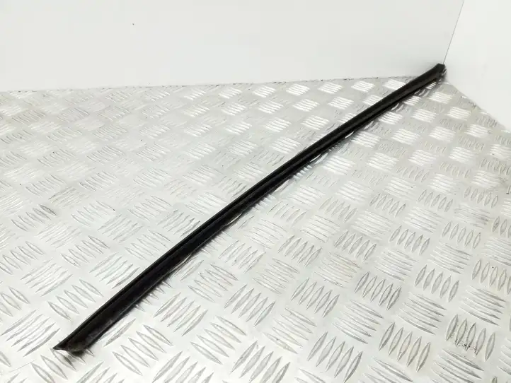 Seat Exeo (3R) (2008 - 2013) 8E0854327E Накладка стоек лобового стекла — фото 6