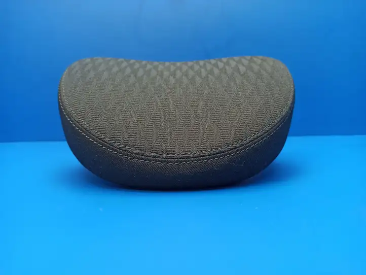 Mercedes-Benz E W211 (2002 - 2009) Подголовник заднего сиденья — фото 10