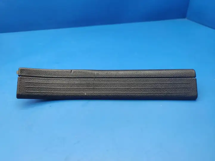 Mercedes-Benz C W204 (2007 - 2014) A2046860236 Внутренняя отделка заднего порога — фото 1