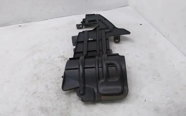 Toyota Avensis T250 (2003 - 2006) 5329305040 Дефлектор воздуха — фото 1