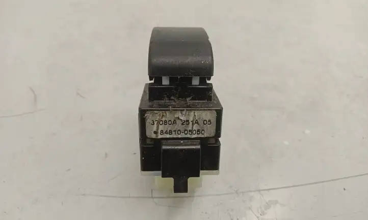 Toyota Avensis T250 (2003 - 2006) 8481005050 Блок кнопок стеклоподъемников — фото 4