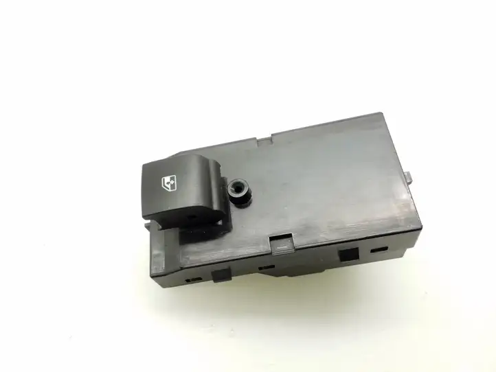 Opel Astra J (2009 - 2012) 13301886 Кнопка стеклоподъемников — фото 1