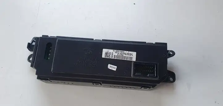 Hyundai i20 (PB PBT) (2008 - 2012) Часы — фото 4