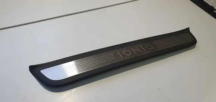 Hyundai Ioniq (2016 - ) Внутренняя отделка переднего порога — фото 3