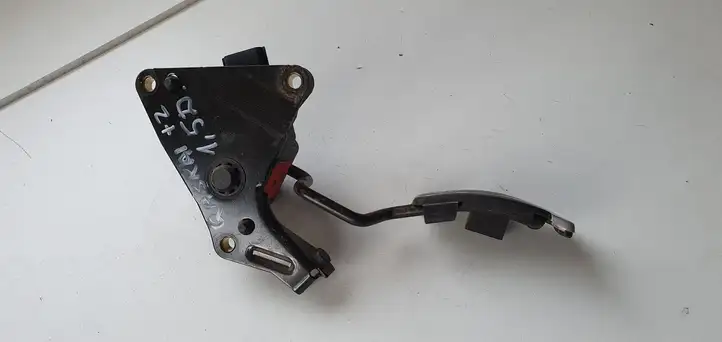 Nissan Qashqai (2010 - 2013) Педаль акселератора — фото 2