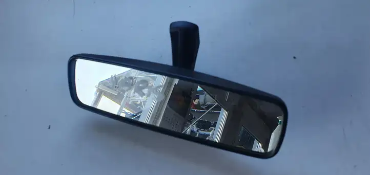Toyota Yaris (2012 - 2014) Салонное зеркало заднего вида — фото 1