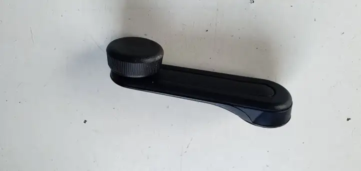 Toyota Yaris (2012 - 2014) Ручка стеклоподъемника — фото 2