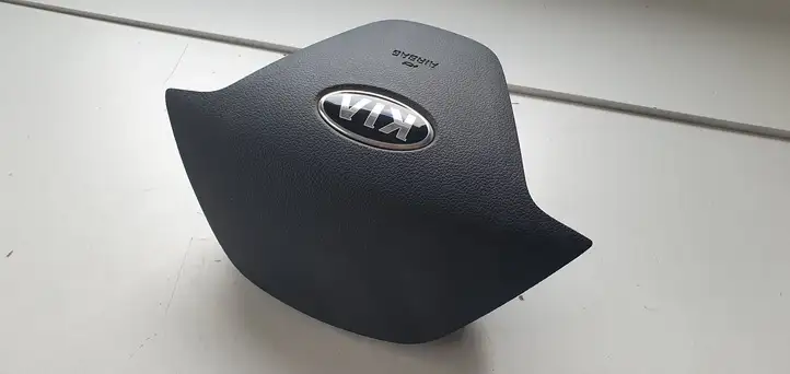 Kia Ceed (2012 - 2015) Подушка безопасности руля — фото 8