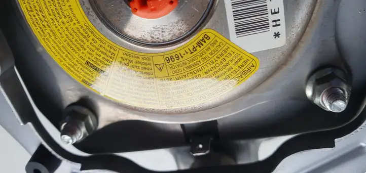 Toyota Avensis T270 (2009 - 2012)   Подушка безопастности руля