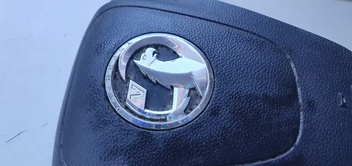 Opel Mokka (2012 - 2016) Подушка безопасности руля — фото 3