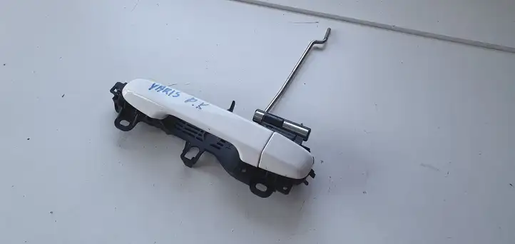Toyota Yaris (2012 - 2014) Наружная ручка двери — фото 3