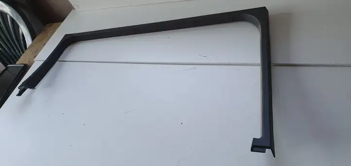 Nissan Leaf I (ZE0) (2010 - 2017) Молдинги задней двери — фото 2