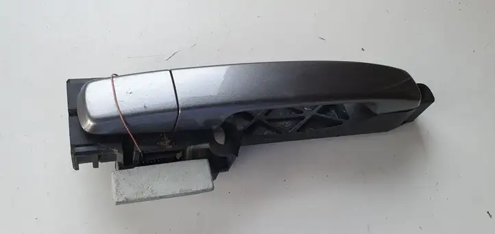 Nissan Qashqai (2010 - 2013) Наружная ручка задней двери — фото 1