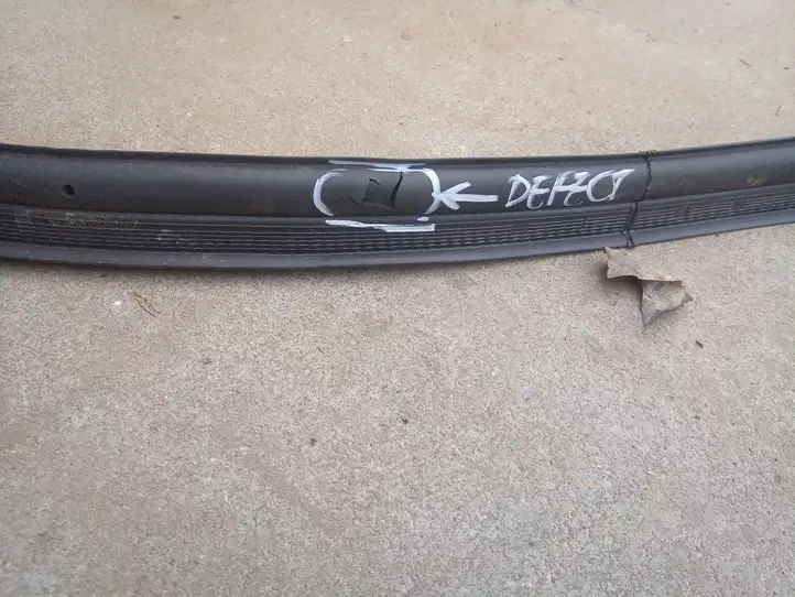 Opel Mokka X (2019 - )   Уплотнительная резина багажной двери (на кузове)