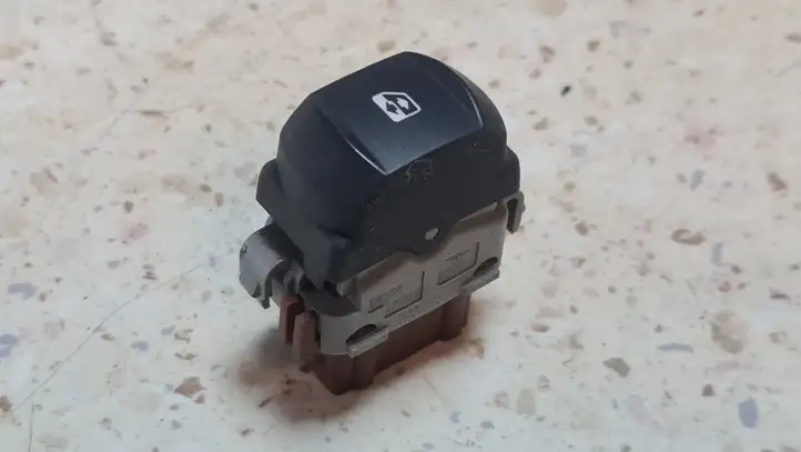 Renault Megane II (2002 - 2005) 108266A Кнопка стеклоподъемников — фото 1