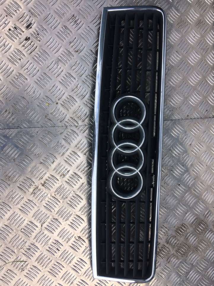 4B0853651F Audi A6 S6 C5 4B Grotelės priekinės