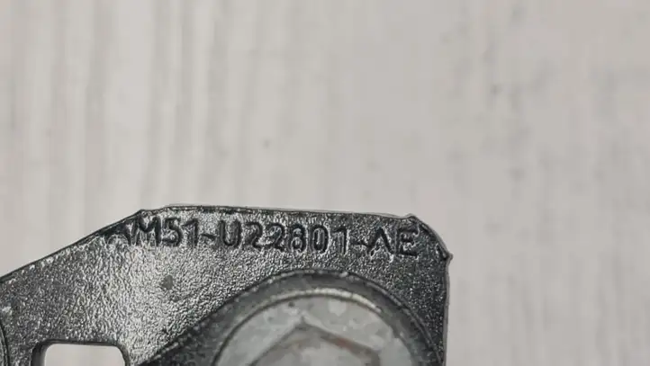 Ford C-Max (2015 - )  AM51U22801AE Верхняя петля задней двери