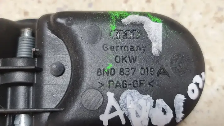 Audi TT Mk1 (1998 - 2003) 8N0837019 Внутренняя ручка двери — фото 2